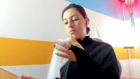 Winy online show from 10/15/25, 11:21