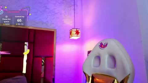 Snapshot of moon_winy chatting on 05/21/26, 11:17 Winy online show from 05/21/26, 11:17