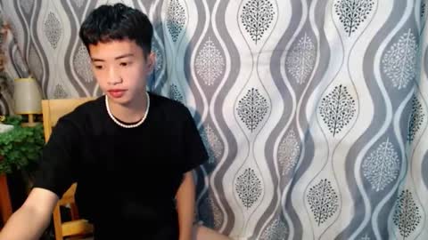 Snapshot of moonboy398577 chatting on 12/20/25, 12:34 Josh online show from 12/20/25, 12:34