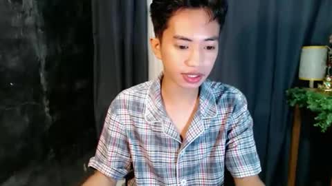 Snapshot of moonboy398577 chatting on 01/08/26, 12:40 Josh online show from 01/08/26, 12:40