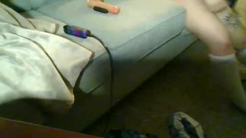 moonbutterfly94 online show from 12/27/24, 08:45