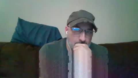 Snapshot of moondrake26 chatting on 12/26/24, 07:13 moondrake26 online show from 12/26/24, 07:13