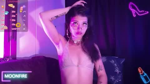 Nicky  online show from 11/05/25, 02:55