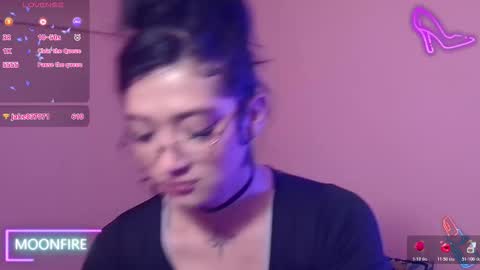 Nicky  online show from 11/21/25, 10:47