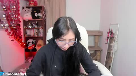 MOON  online show from 06/01/26, 12:56