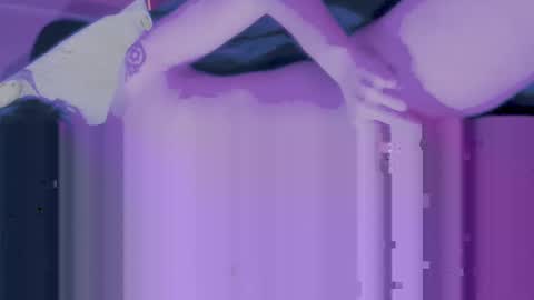 Snapshot of moonless_joy chatting on 10/20/25, 01:50 Moonless online show from 10/20/25, 01:50