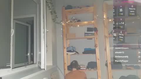 Dana online show from 10/09/25, 10:52