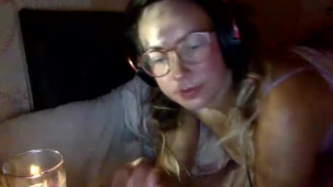 Moonlight Kitty online show from 06/08/26, 12:25