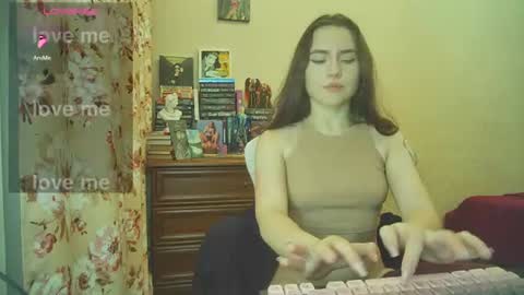 Snapshot of moonlight_sonataa chatting on 07/20/26, 05:59 moonlight_sonataa online show from 07/20/26, 05:59