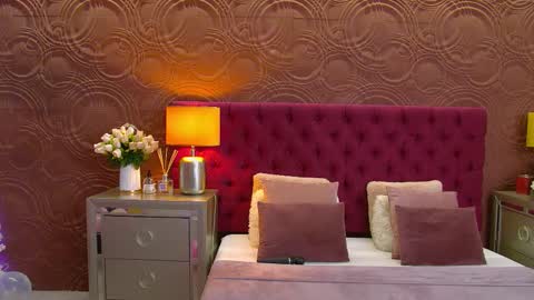 moonligt_iris online show from 09/14/25, 04:33