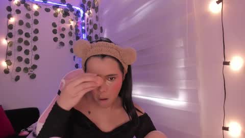 Snapshot of moonliight__ chatting on 12/04/24, 06:50 moonliight__ online show from 12/04/24, 06:50