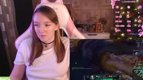 Snapshot of moonlish_siren chatting on 01/31/25, 08:54 Katrin online show from 01/31/25, 08:54