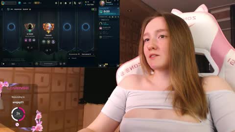 Snapshot of moonlish_siren chatting on 10/03/25, 06:38 Katrin online show from 10/03/25, 06:38