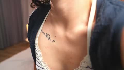 Snapshot of moonofhades chatting on 02/25/26, 09:46 moonofhades online show from 02/25/26, 09:46