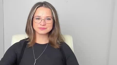 Susanna online show from 11/27/25, 12:18