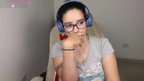 Moon Woman online show from 12/03/25, 04:53