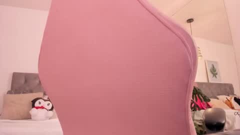 Michelle online show from 11/23/25, 02:39