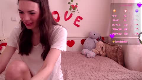 moore_alice online show from 04/08/26, 12:49