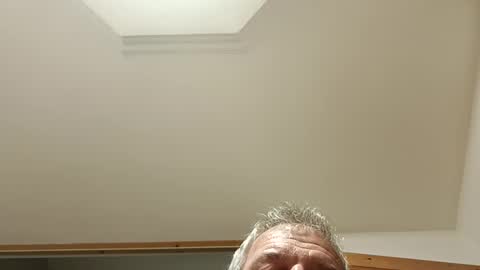 moos1 online show from 09/22/25, 01:07