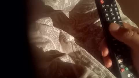 moos1 online show from 04/16/26, 07:03