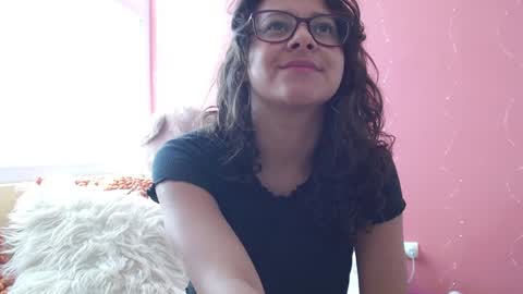 Snapshot of mora_haze chatting on 12/28/24, 03:37 Mora Haze 3 online show from 12/28/24, 03:37