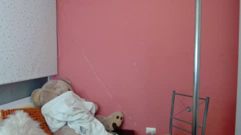 Snapshot of mora_haze chatting on 01/08/25, 12:17 Mora Haze 3 online show from 01/08/25, 12:17