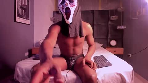 Mmorenito online show from 10/31/25, 07:59