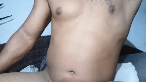 Snapshot of moreno_lutador chatting on 01/02/25, 06:50 John john online show from 01/02/25, 06:50