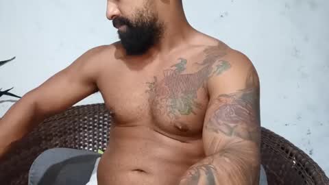 Snapshot of moreno_lutador chatting on 02/14/25, 03:00 John john online show from 02/14/25, 03:00