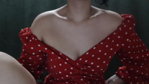 monika online show from 02/04/25, 10:02