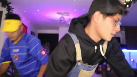 Snapshot of morgan_hiller chatting on 02/24/25, 01:35 online show from 02/24/25, 01:35