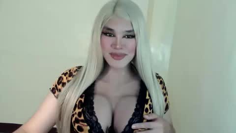 Snapshot of morgana_vile chatting on 04/14/26, 02:28 Ms. Morgana online show from 04/14/26, 02:28