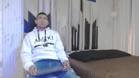 Snapshot of morganandmegan chatting on 10/14/25, 11:33 MORGAN AND MEGAN online show from 10/14/25, 11:33