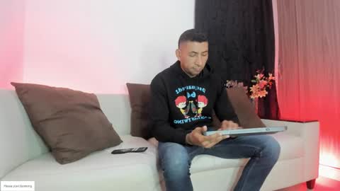 Snapshot of morganandmegan01 chatting on 02/24/26, 10:46 online show from 02/24/26, 10:46