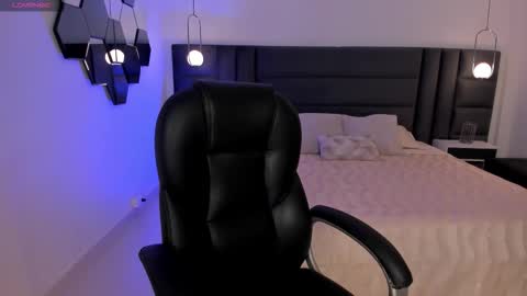 Morgan Hicks online show from 09/15/25, 06:52