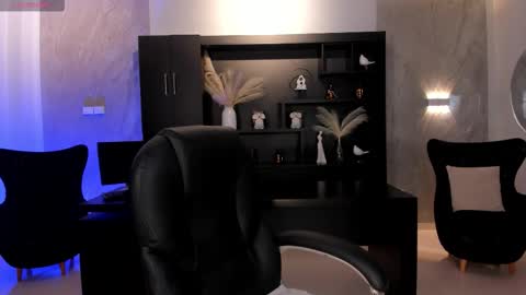 Morgan Hicks online show from 09/29/25, 03:33