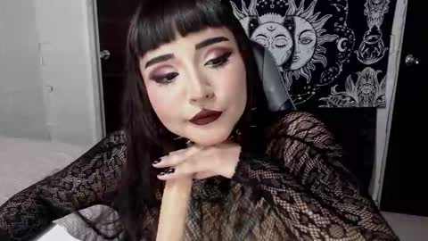 Morgan Moon online show from 11/26/25, 09:38