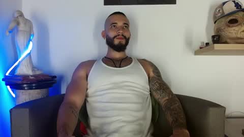 Snapshot of morgann_jones chatting on 06/20/26, 03:09 morgan online show from 06/20/26, 03:09