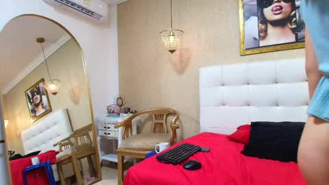 Snapshot of morgansmithx chatting on 04/14/26, 04:07 Morgan online show from 04/14/26, 04:07