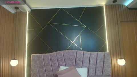 Moriah online show from 03/25/26, 12:11