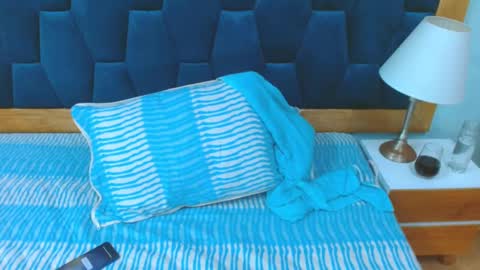 Snapshot of morrigan_luxus chatting on 01/04/25, 08:59 morrigan_luxus online show from 01/04/25, 08:59