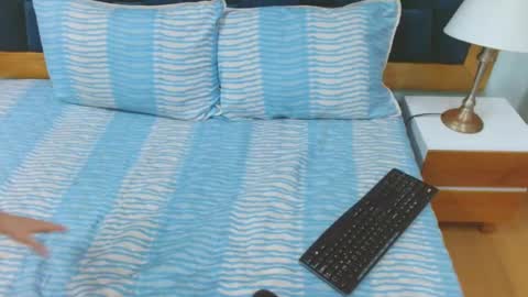 Snapshot of morrigan_luxus chatting on 01/14/25, 01:38 morrigan_luxus online show from 01/14/25, 01:38