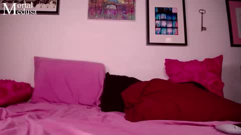 Snapshot of mortalmedusa chatting on 02/15/25, 03:20 Medusa the Snake Goddess online show from 02/15/25, 03:20