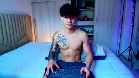 Snapshot of morthy_downey chatting on 02/05/25, 03:52 Morthy online show from 02/05/25, 03:52