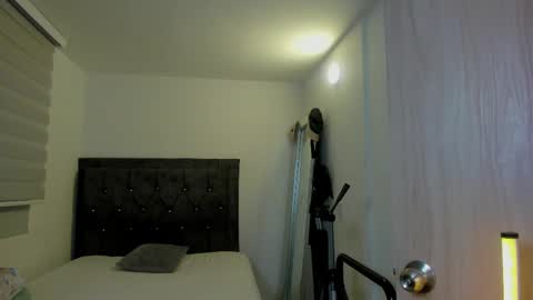Snapshot of morthy_downey chatting on 05/24/26, 02:27 Morthy online show from 05/24/26, 02:27