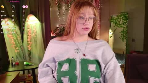 morvelyn online show from 02/25/26, 08:29