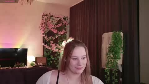 Snapshot of morvelyn chatting on 05/13/26, 11:00 morvelyn online show from 05/13/26, 11:00