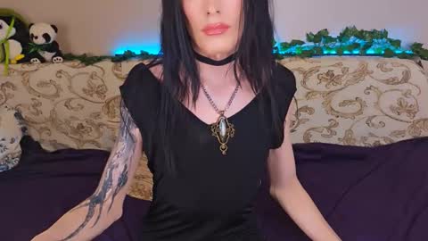 Snapshot of morwain_ chatting on 11/12/25, 10:30 Morwain online show from 11/12/25, 10:30