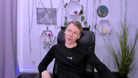 Welcome here online show from 12/07/24, 07:10