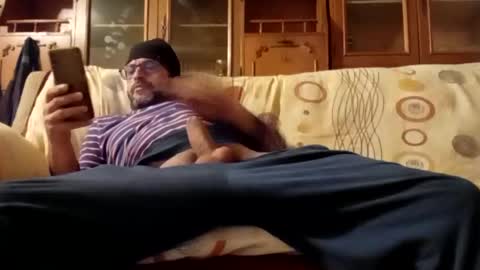 Snapshot of mospeleu chatting on 01/02/25, 07:51 Nomadu online show from 01/02/25, 07:51